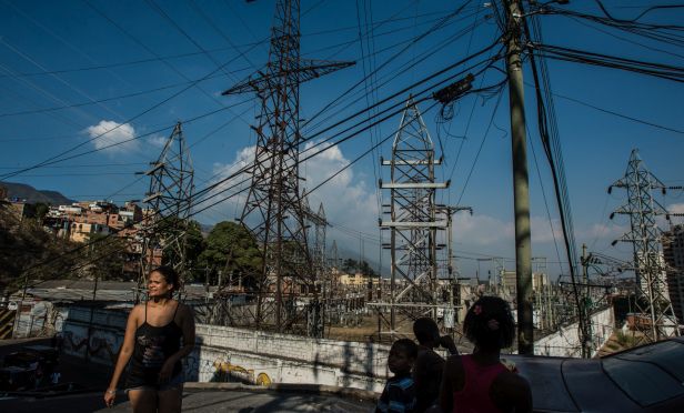 Major Power Failure Shuts Down Caracas and Most of Venezuela