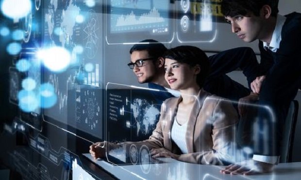 Forward-thinking agents and technology-first insurance companies can form strong, mutually beneficial relationships. (Photo: Shutterstock)