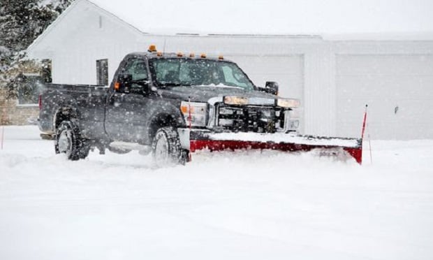 How does a business auto coverage apply to snowplow blades? (Photo: Shutterstock)