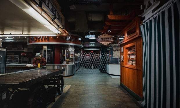 The inside of Reading Terminal Market sits nearly empty in Philadelphia, Pennsylvania, U.S., on Wednesday, April 15, 2020. The business closures Pennsylvania Governor Tom Wolf imposed to protect the people of the state from the spread of Covid-19 are constitutional, the state supreme court said. (Photo: Hannah Yoon/Bloomberg)