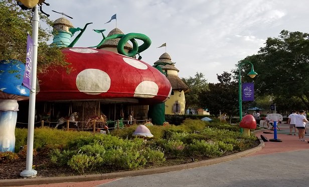 Carousel-Give-Kids-The-World-Village