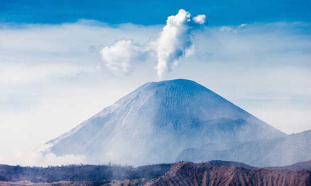 The eruption of Mount Etna, Europe's biggest volcano, in 2002 caused economic losses of $900 million in the months that followed. Currently, some 500 million people worldwide live near 1,500 active volcanoes. (Credit: saiko3p/Shutterstock.com) 