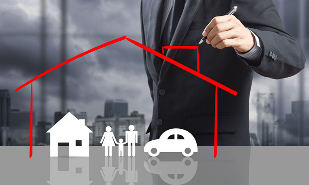 From remodels to new pets, trends that have emerged during the pandemic are creating opckets of opportunity for insurance carriers and underwriters. (Photo: Shutter_M/Shutterstock)