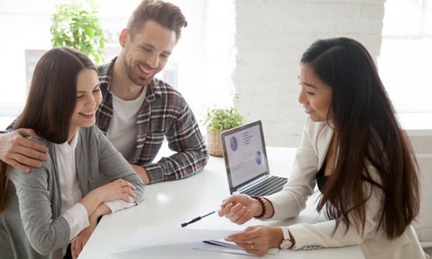 Embracing data analytics is one of the smartest ways to get to know your customers better and grow your insurance business. And as complicated as it sounds, it's really not hard to do. (Credit: fizkes/Shutterstock.com) 