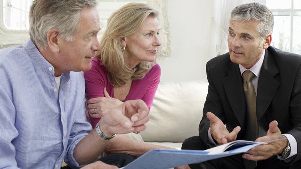 Advisor with couple