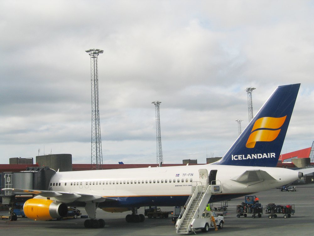 Icelandair plane with rear door open