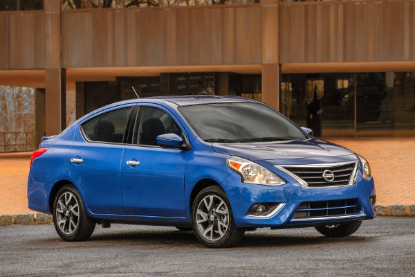 2015 Nissan Versa sedan