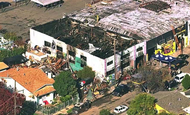 video image of Oakland warehouse fire