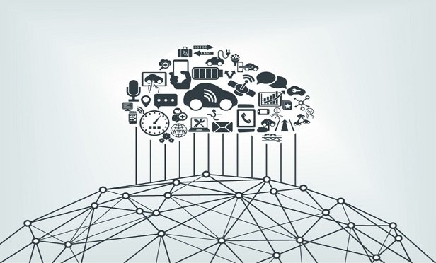 Automated, on-scene contact is the linchpin enabling accident management AM at scale to offset claims cost while also delivering a higher-quality customer experience. (Shutterstock)