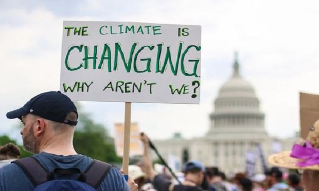 Washington, D.C., April 29, 2017: Thousands of people attend the People's Climate March to stand up against climate change. (Photo: Shutterstock)