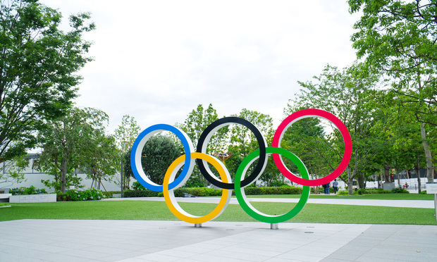 The five ring symbol of the Olympic Games in Tokyo, Japan. (Photo: simpletun/Shutterstock)