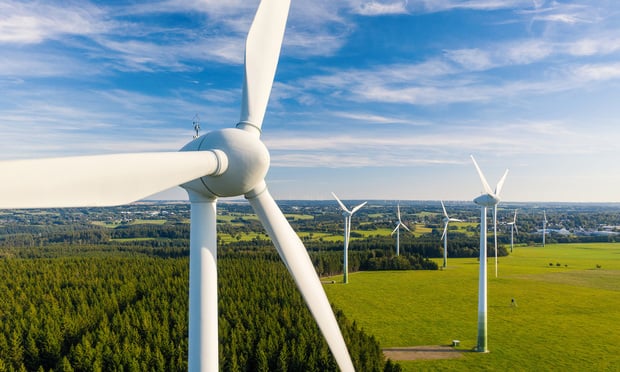 From 2000-2019, the average rotor diameter of an onshore wind turbine blade in the U.S. increased from 48 meters to 121 meters and the average hub increased from 58 meters to 90 meters. As turbines increase in size, so does the value of any one individual claim. (Credit: engel.ac/Adobe Stock)