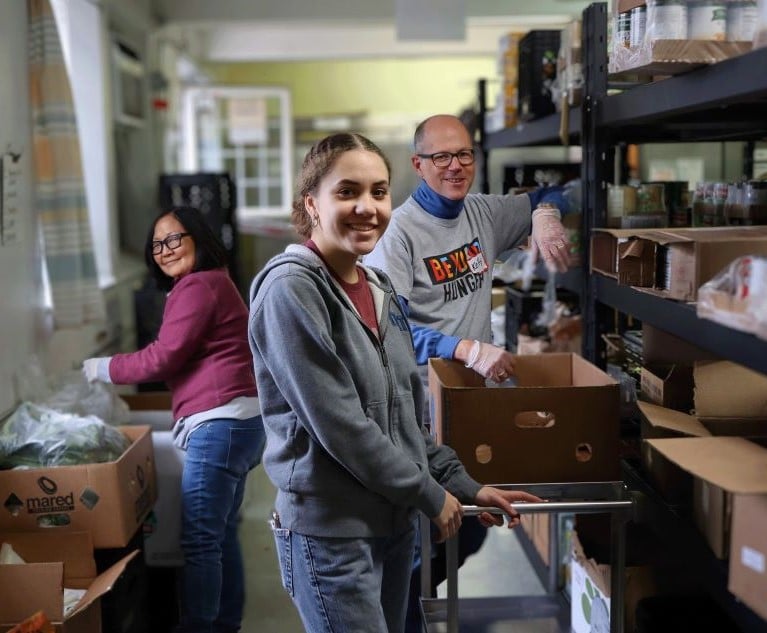 Beyond Hunger And IICF Providing Relief For Chicago Food Insecurity   Food Pantry Volunteers Crop 