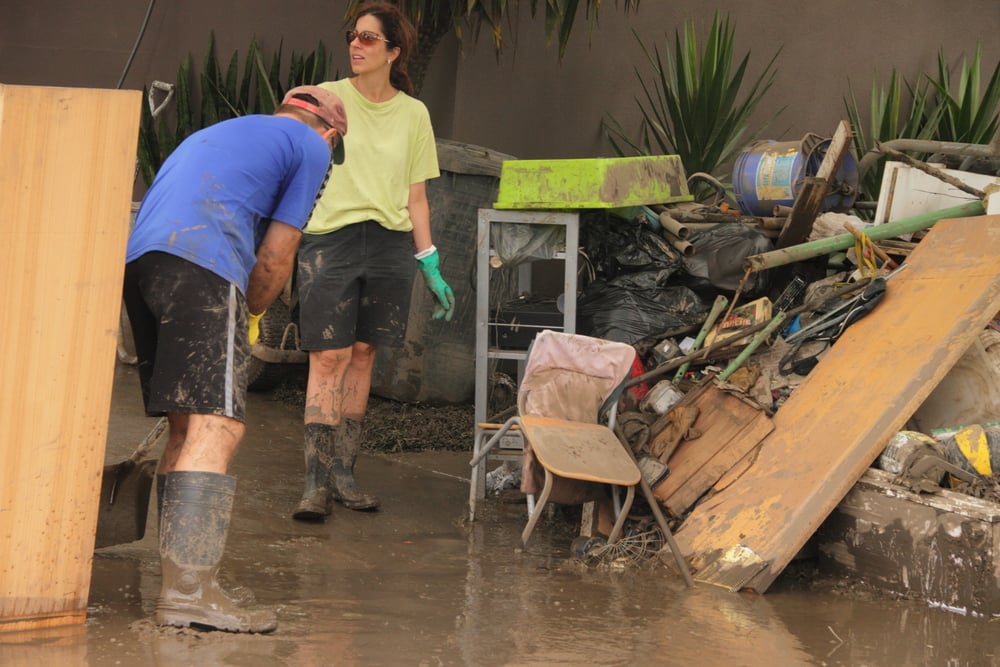 How do you repair a house after a flood?